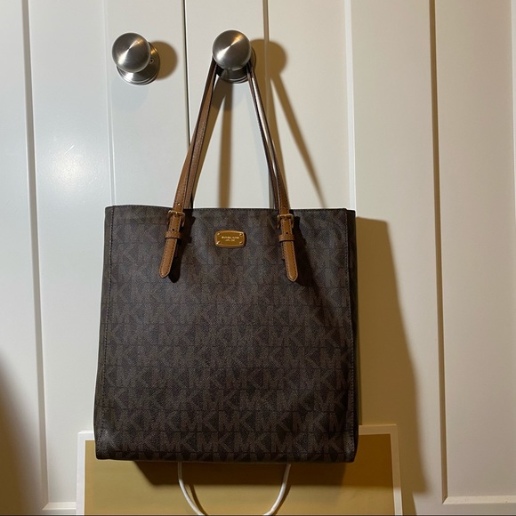 ❤️SOLD❤️Michael Kors Jet Set Travel North/South - Picture 2 of 8